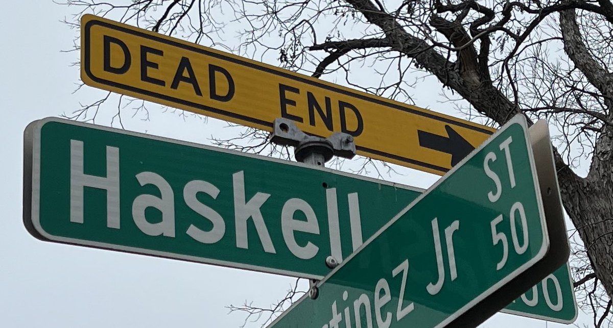 Street signs at an
intersection.  The top one says we are at HASKELL ST.  Attached just
above this is a smaller sign that says DEAD END.